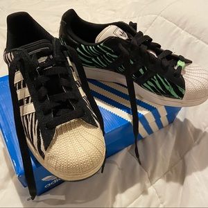 ADIDAS Mismatched Zebra Print Superstar Shelltoes
